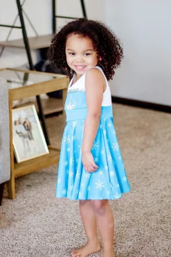 Twirl Dresses><noscript><img width=