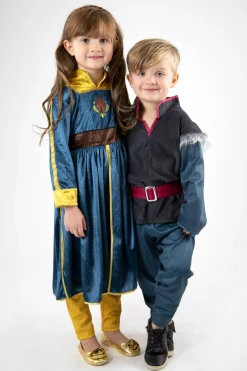 Dress Ups><noscript><img width=
